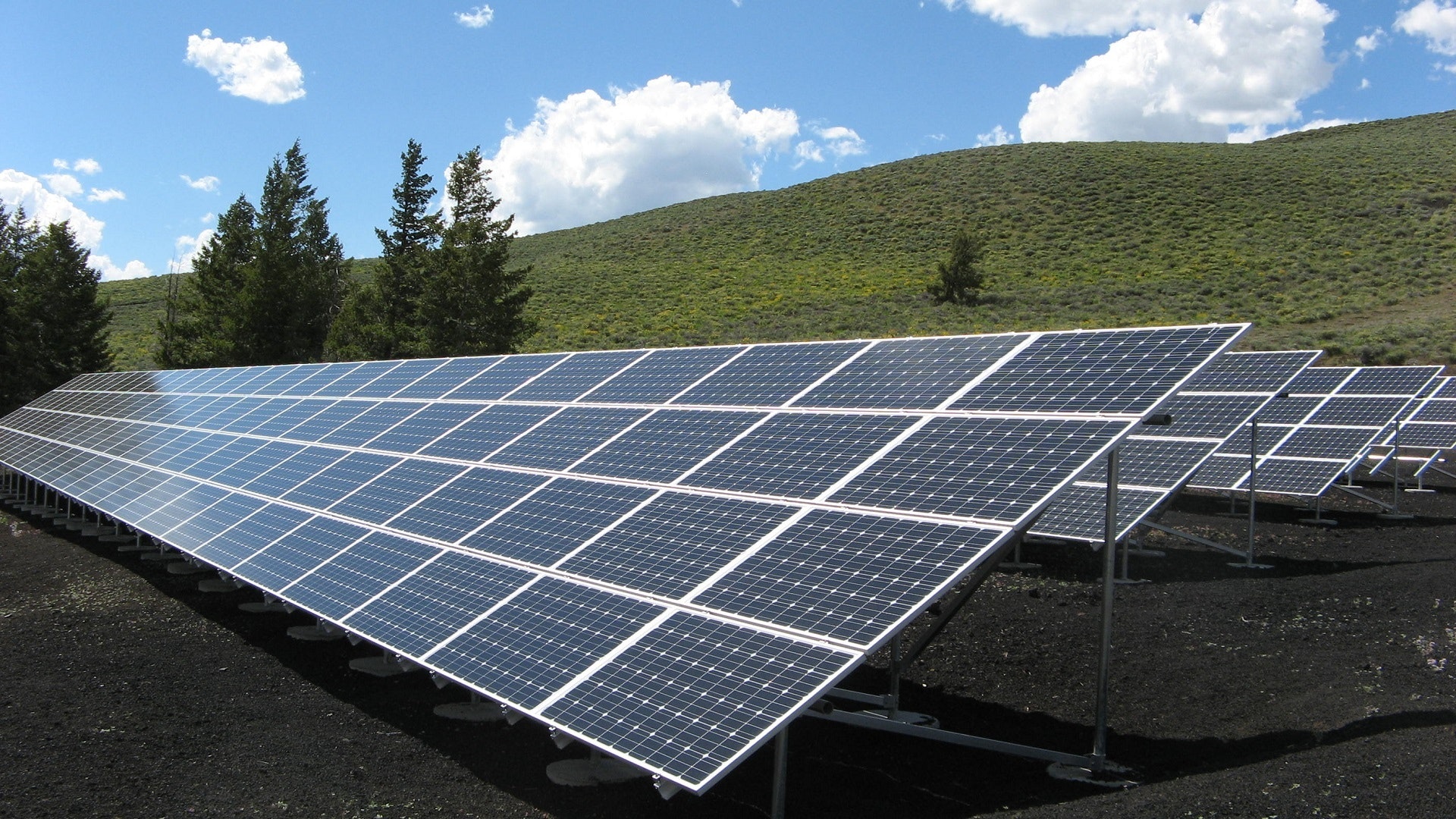 Leia mais sobre o artigo Energia Solar: Princípios e Recomendações para Melhoria da Interconexão de Energia Distribuída e em Grande Escala